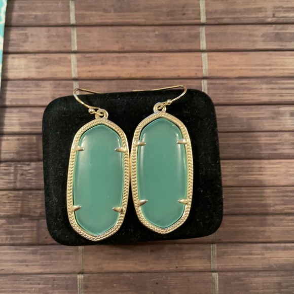 Kendra Scott Jewelry - KendraScott Drop Dangle Earrings